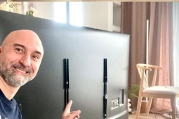 Montaż uchwytów telewizora stałych, obrotowych i sufitowych